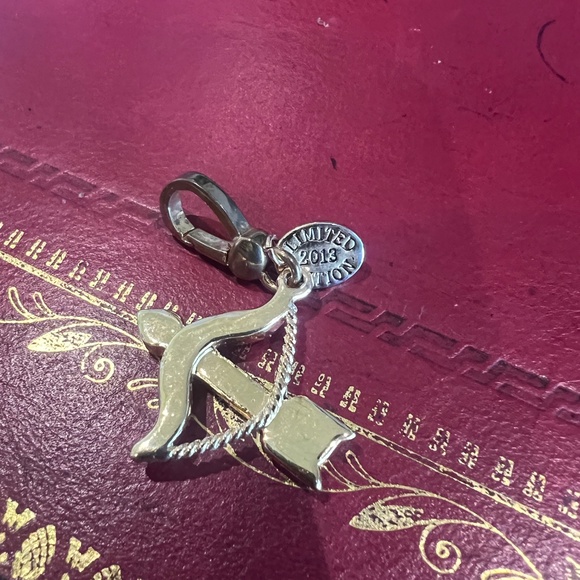 Juicy Couture Bow and Arrow charm Limited Edition 2013 - Picture 4 of 4